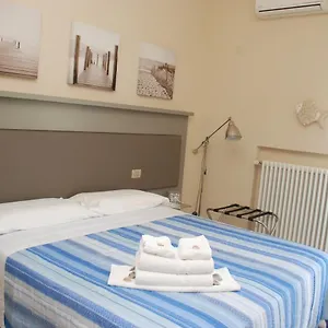 https://bb-la-regina-di-rimini.riccione-hotels.org