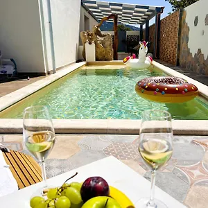 https://agua-dorada-boutique.in-sardinia.net